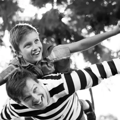 Viajar en avión con niños (0-6): vuelo sin estrés